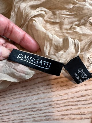 Passigatti Beige Crinkle Scarf Lightweight Elegant