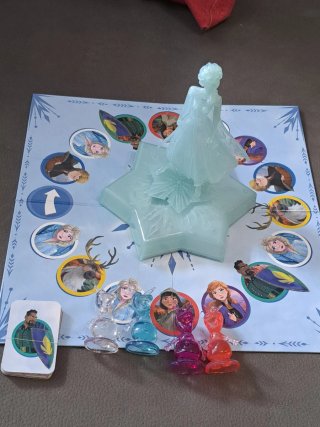 Juego de mesa Frozen II Los Poderes de Elsa