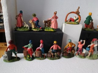 Pastori presepe, doppie mestieri 8€ cad.