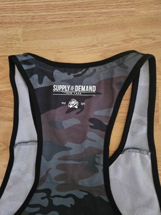 Camiseta sin mangas camuflaje Supply & Demand