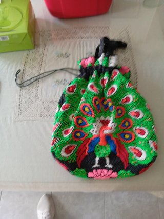 Bolso vintage con diseño de pavo real