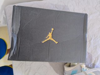 Scarpe Jordan Mid Beige Blu Grigio