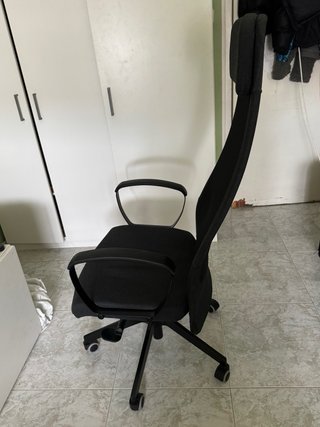 Silla ergonómica IKEA MARKUS negra como nueva