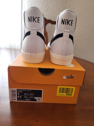 Nike Blazer Mid 77 Vintage Blanco Negro