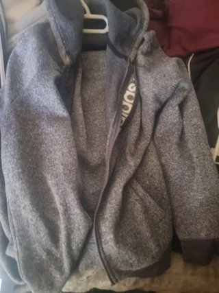 Chándal Adidas Negro y Naranja y chandal gris.