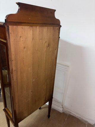 Vetrinetta in mogano con anta in vetro