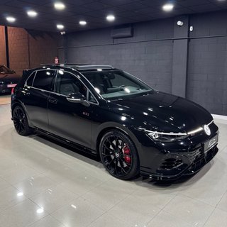 Volkswagen Golf 8.5 GTI 2.0 TSI 300cv Clubsport