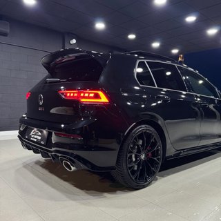 Volkswagen Golf 8.5 GTI 2.0 TSI 300cv Clubsport