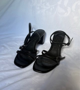 Sandalias tacón negras