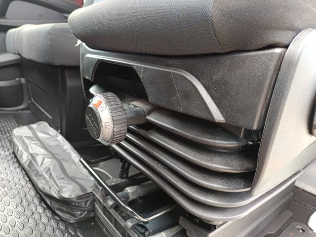 IVECO DAILY 3000 PAQUETERO TRAMPILLA RG 160 CV
