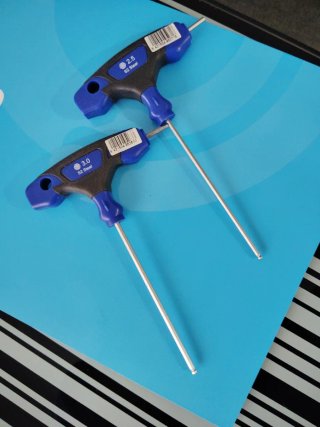 6 Llaves Mango T 2.5 y 3 mm