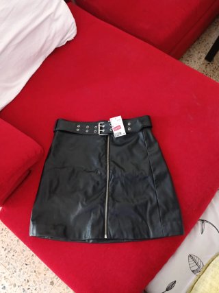 Falda efecto piel H&M Talla 42