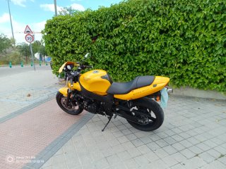 Triumph speed four