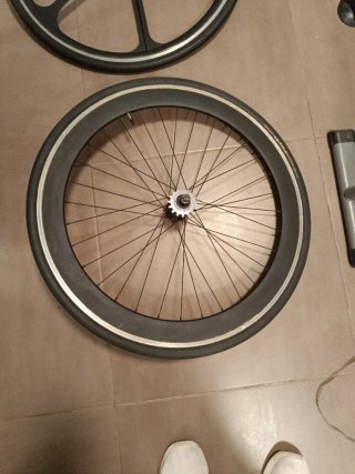 Ruedas Fixie 6 aspas delantera y perfil 60mm trase