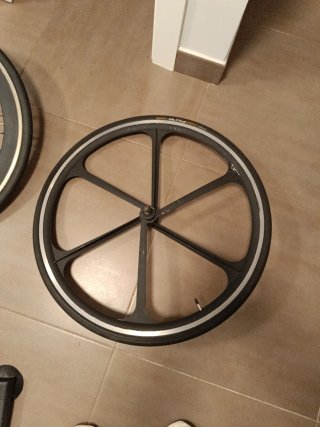 Ruedas Fixie 6 aspas delantera y perfil 60mm trase