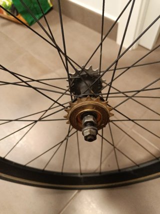 Ruedas Fixie 6 aspas delantera y perfil 60mm trase