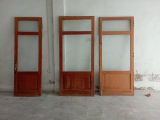 Puertas de madera acristaladas