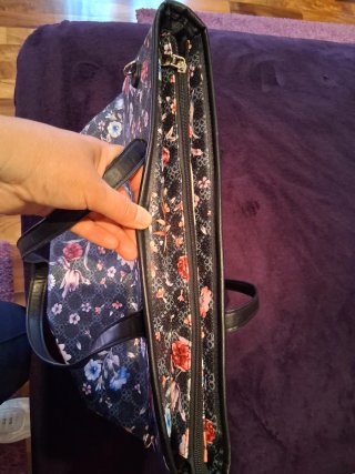 Bolso Desigual floral negro multicolor
