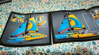 Velero Lego Technic LT-42074
