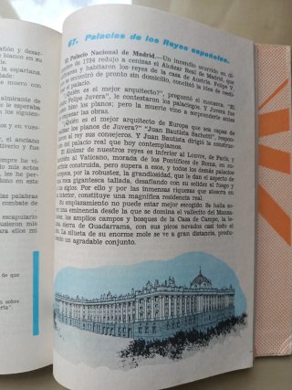 Libro escolar antiguo. Lecturas históricas.