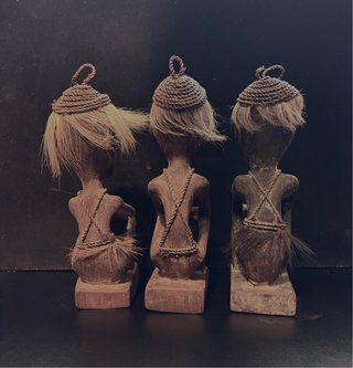 Conjunto de tres Figuras Étnicas Madera