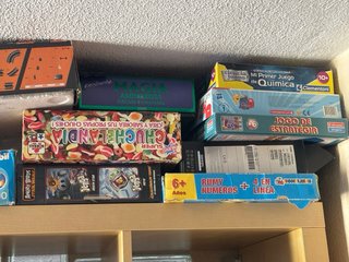 Lote de juegos de mesa
