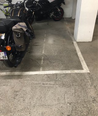 Centro. Alquiler parking moto