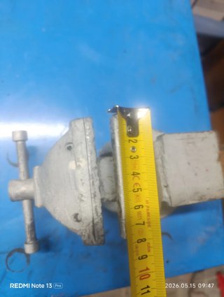 Prensa de mesa antigua