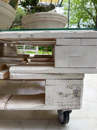 Mesa Palet Blanca con Ruedas y Cristal