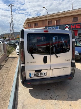 Renault Trafic 9 PLAZAS