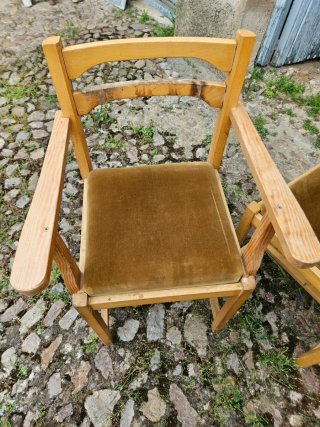 Juego de 6 sillas de madera y terciopelo