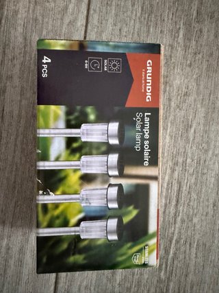 4 Luces Solares Grundig Jardín