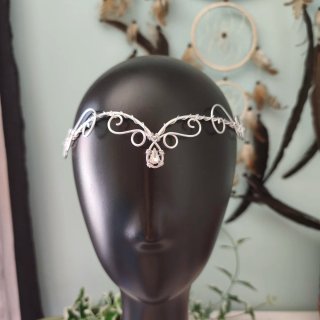 Tiara élfica plateada con pedrería