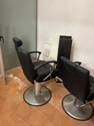 2 Sillones de Peluquería Negros