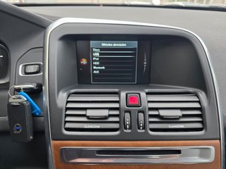 VOLVO XC60 2.4 TDI 190 CV IMPOLUTO SOLO 106.000 KM