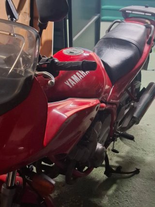 Yamaha XJ600S Naked Histórica