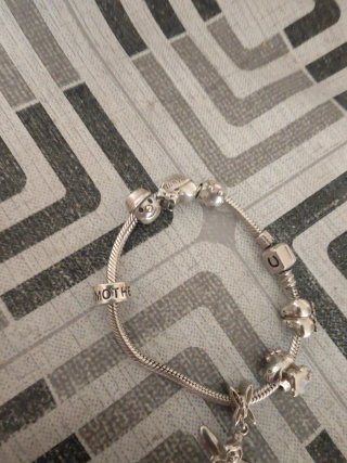 Pulsera Pandora Chamilia con charms
