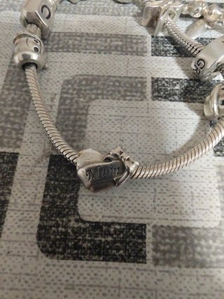 Pulsera Pandora Chamilia con charms