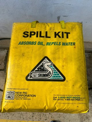 Kit absorbente portátil para líquidos no agresivos