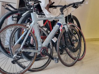 Bicicleta Trek Equinox