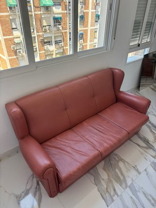 Sofá vintage piel sintética color teja suave