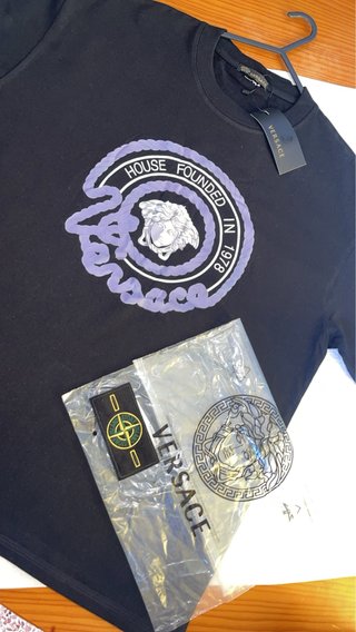 Camiseta Versace Negra Logo Medusa