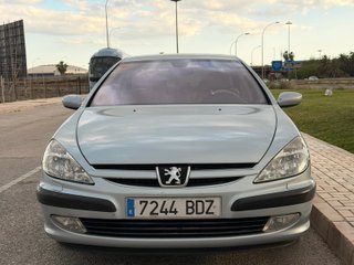 Peugeot 607 2002