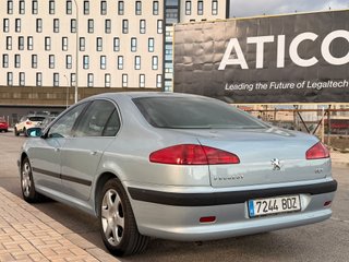 Peugeot 607 2002