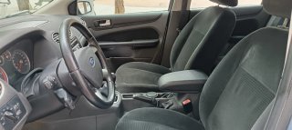 Ford Focus familiar 2005