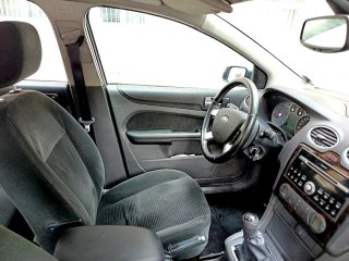 Ford Focus familiar 2005