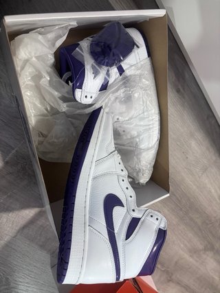 Jordan 1 High OG Morado y Blanco