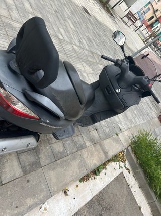 Suzuki Burgman 125 2011 Negra itv asta 2028 tiene