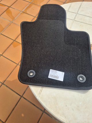 ALFOMBRAS DELANTERAS DE FIAT 500X NUEVAS...