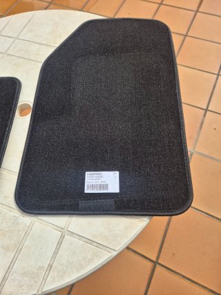 ALFOMBRAS DELANTERAS DE FIAT 500X NUEVAS...